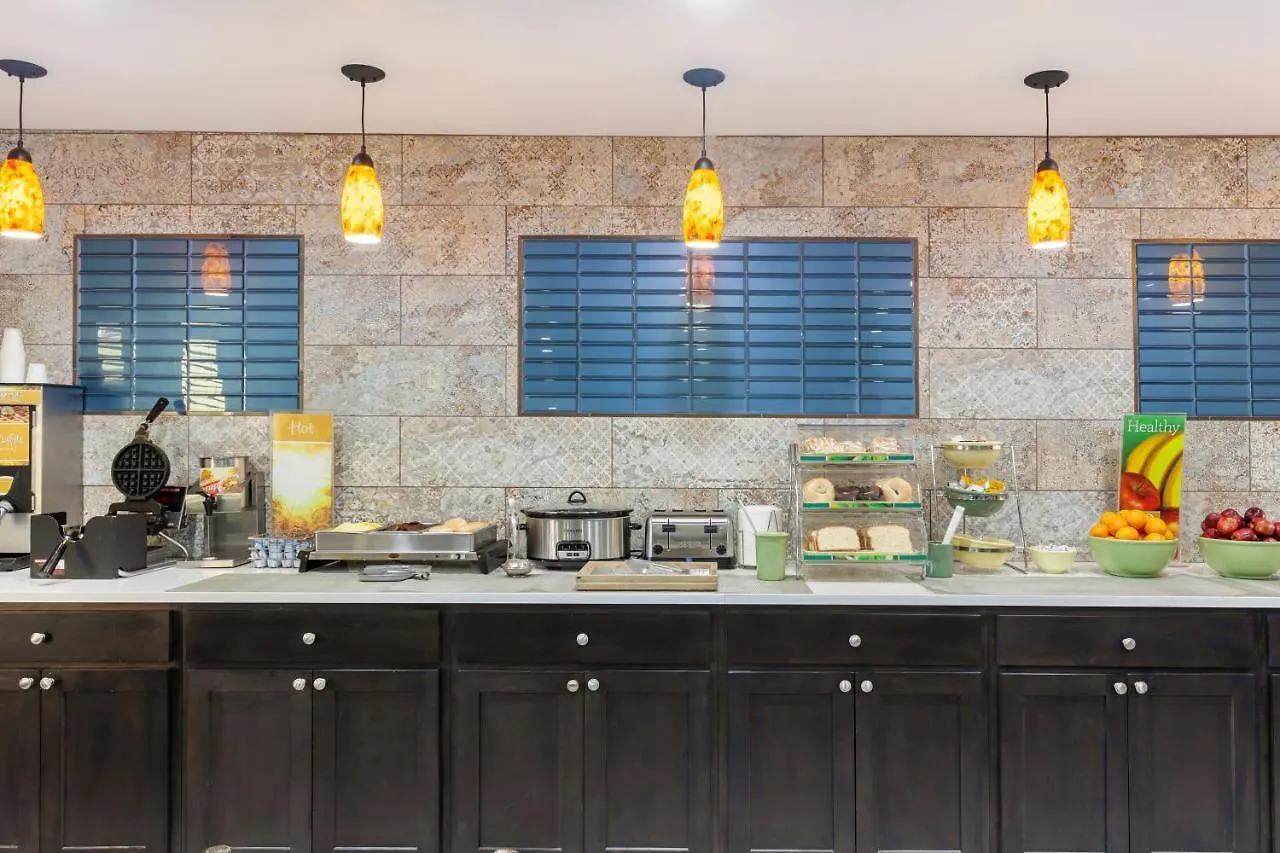 Quality Inn & Suites Goodyear - Phoenix West ארצות הברית