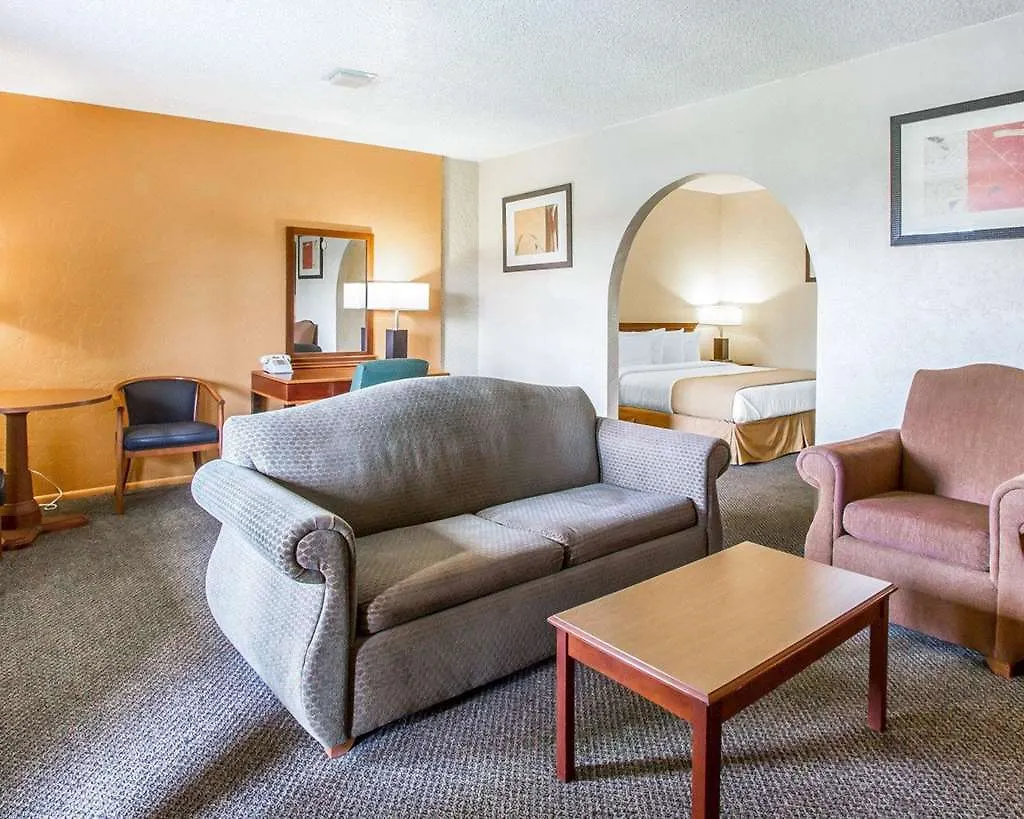 Quality Inn & Suites Goodyear - Phoenix West ארצות הברית