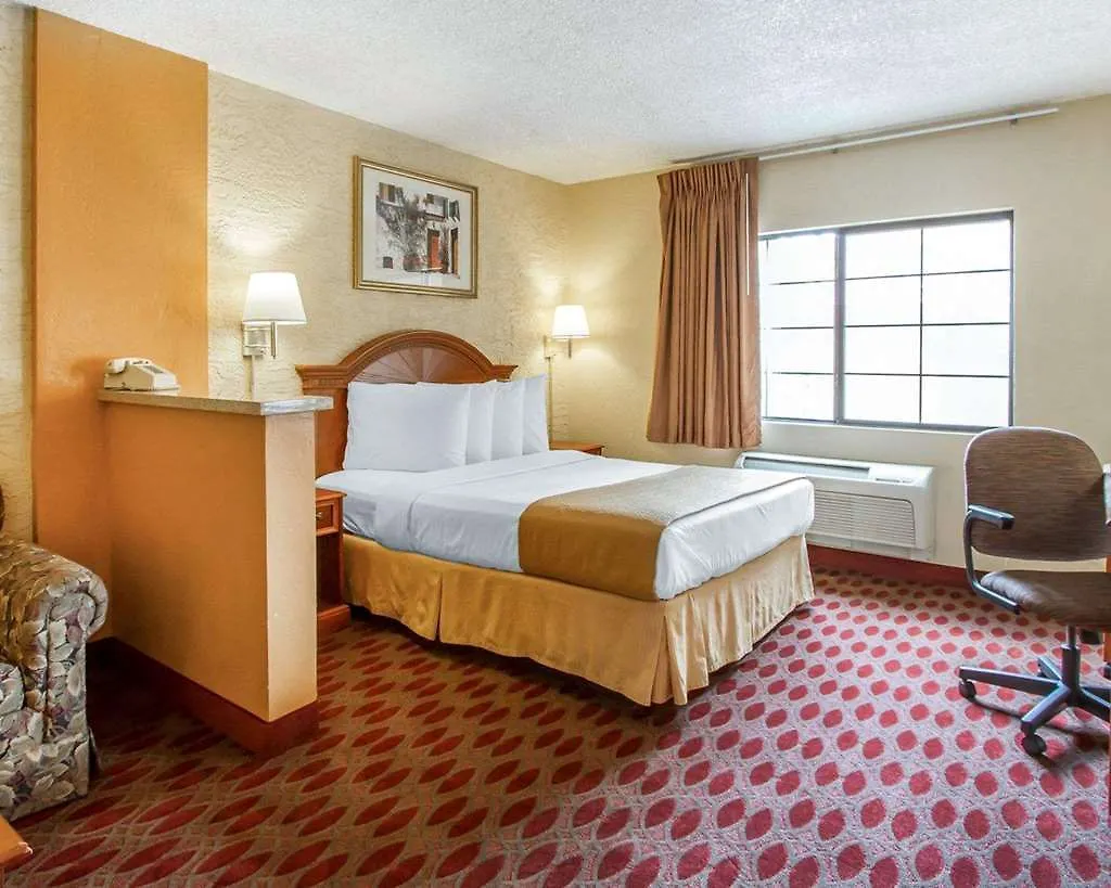 Quality Inn & Suites Goodyear - Phoenix West 2*,  ארצות הברית